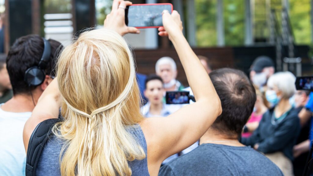 How to Be an Effective Citizen Journalist