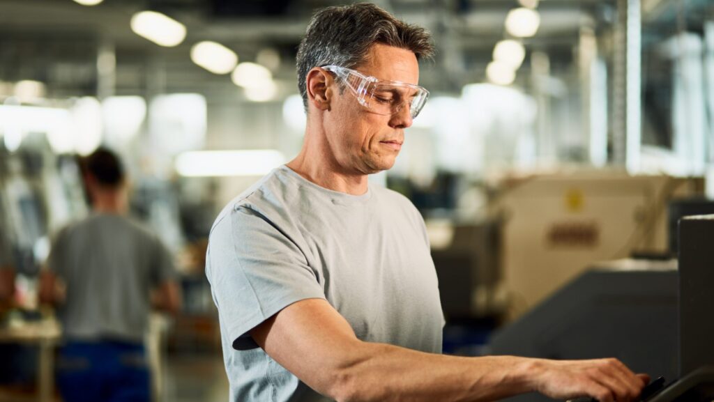 10 Eye-Healthy Habits to Bring Into 2026