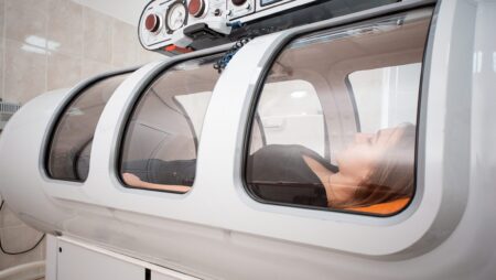 hyperbaric chamber, treatment and recovery of the body by supplying pure oxygen