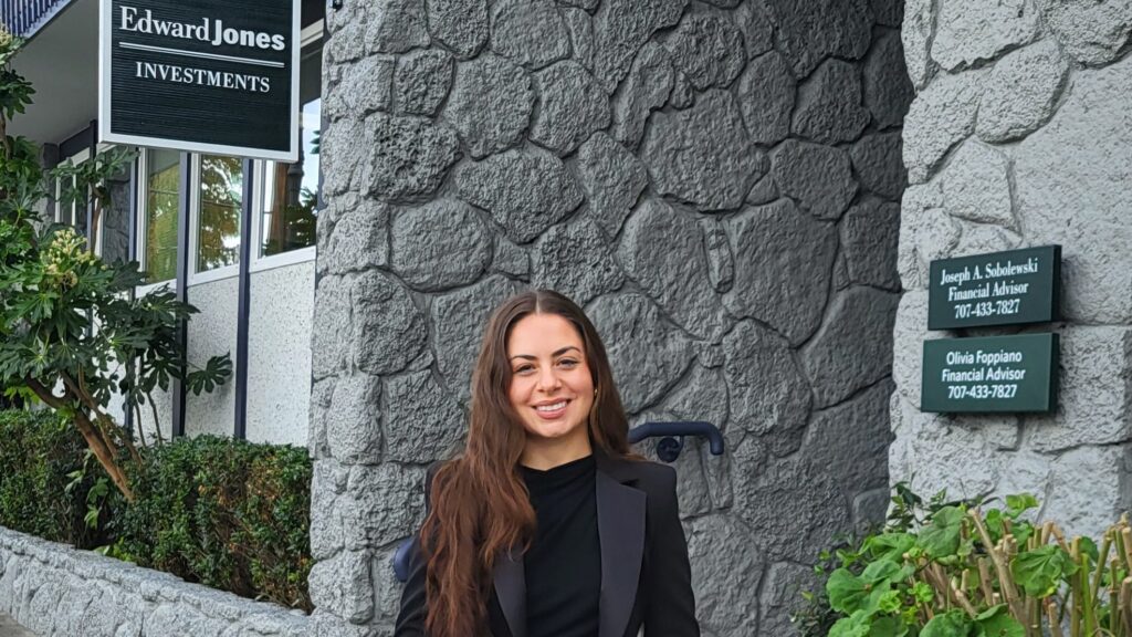 Financial considerations when changing jobs in Healdsburg