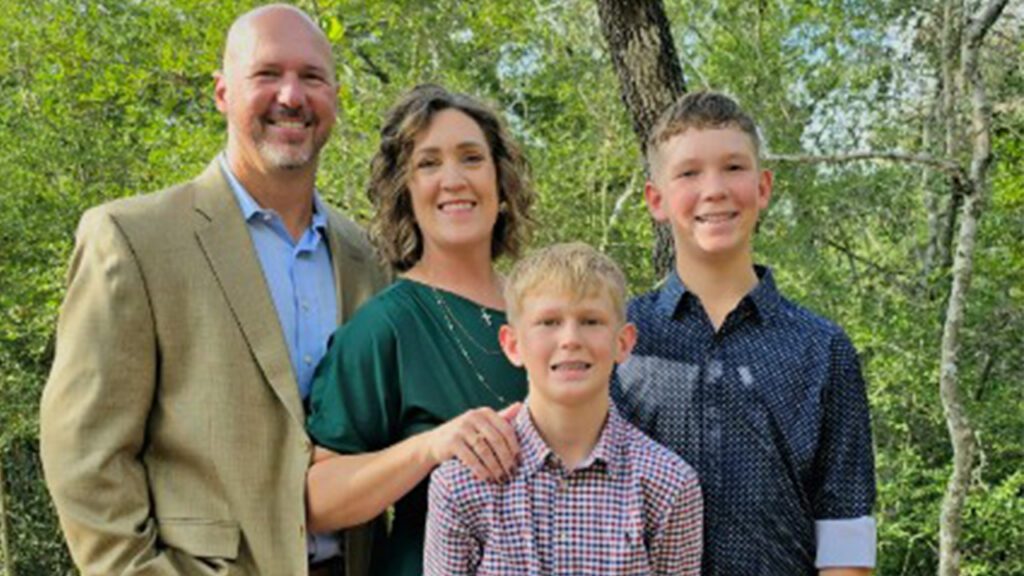 From Clean-Outs to Closing Day: Helpful Housewives Is There Every Step of the Way