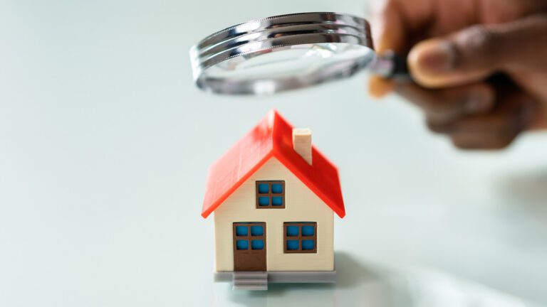 How a Reverse Mortgage Helps Homeowners Live More Comfortably in Retirement