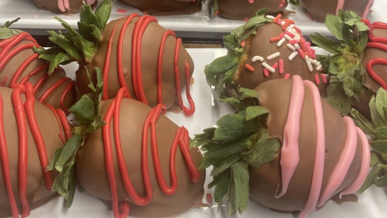 Why Chocolate-Dipped Strawberries Are the Ultimate Valentine’s Day Treat