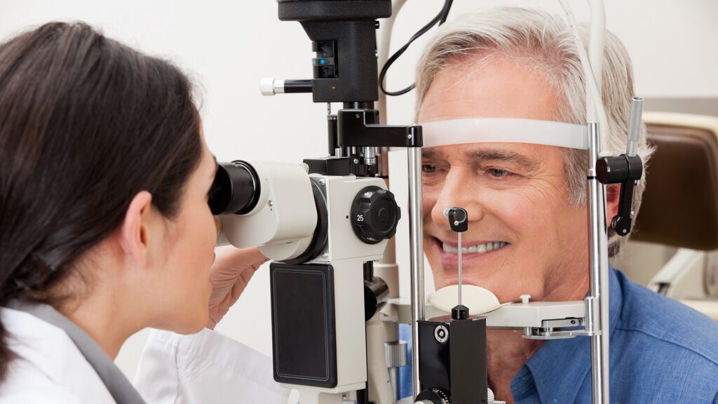 Early Warning Signs of Retinal Problems You Shouldn’t Ignore
