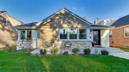 Park Ridge House Lisa Sanders, “Your Realtor For Life"