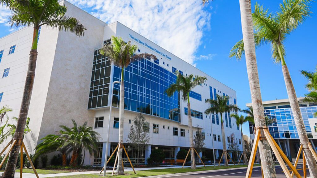 Jupiter Medical Center Unveils Cutting-Edge Patient Care Tower: A New Era in Specialty Care and Clinical Education