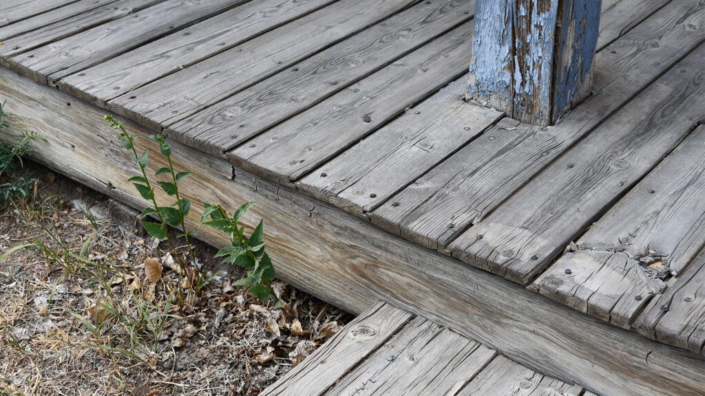 The Hidden Costs of Cheap Decking: Why Composite and Steel Framing Are the Best Long-Term Investment