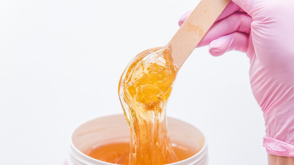 Smooth, Simple, and Confidence-Boosting: Sugaring With SJ at Trends Salon