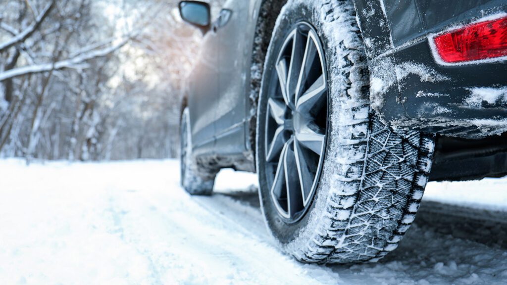 The 7°C Rule: Why Timing Your Spring Tire Swap Is a Science