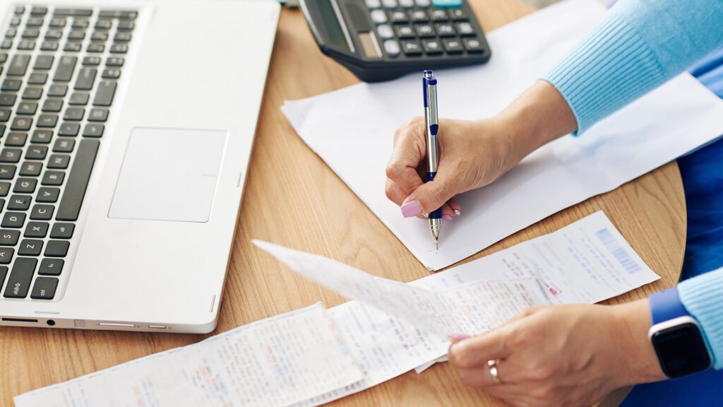 8 Bookkeeping Mistakes That Quietly Cost Entrepreneurs Thousands