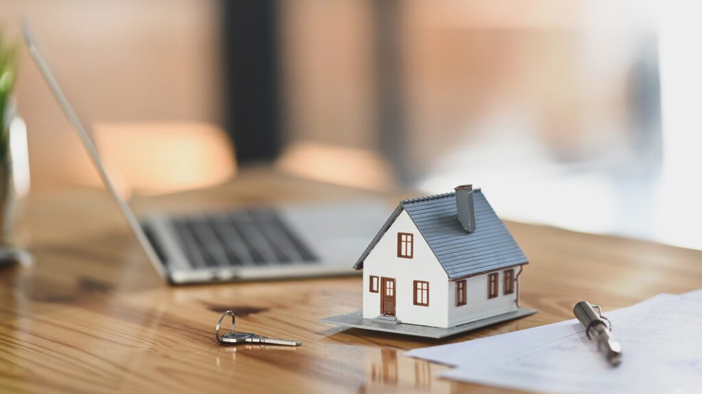Thinking About the Next Rate Drop? North Tustin Is More Than Just Timing the Market