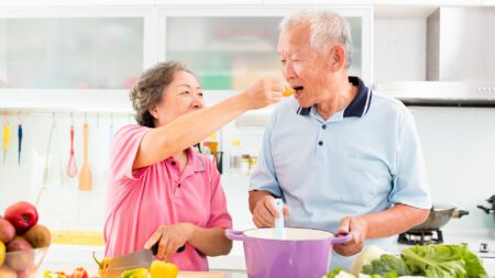elderly couple eating healthy