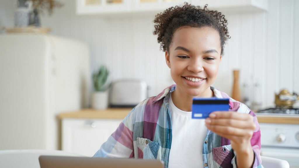 Building Smart Money Habits Early