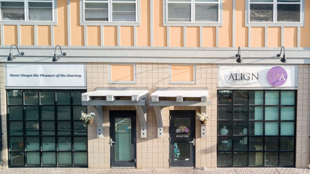 Align Spa: Blending a holistic approach to the bodywork and esthetics you know and love.