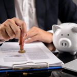 The Difference Between Cashable and Redeemable GICs
