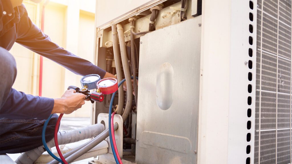 Florida Heat Doesn’t Damage Homes All at Once — It Wears Them Down Slowly