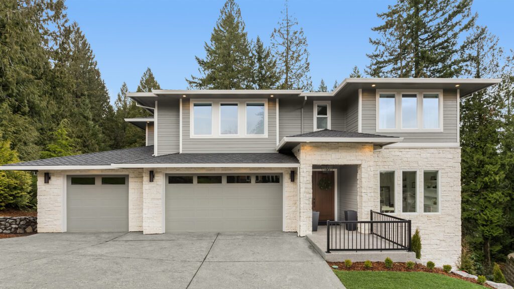 Thinking of Selling This Summer? Here’s What to Expect