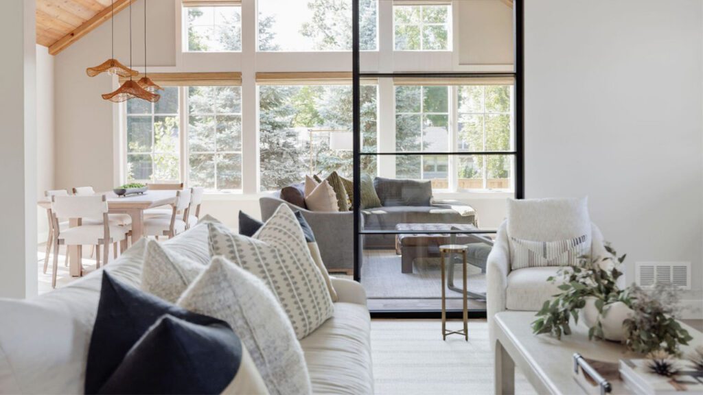 Effortless Summer Living: Creating a Calm, Light-Filled Home