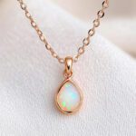 The Real Secret to Buying Jewelry? Communication