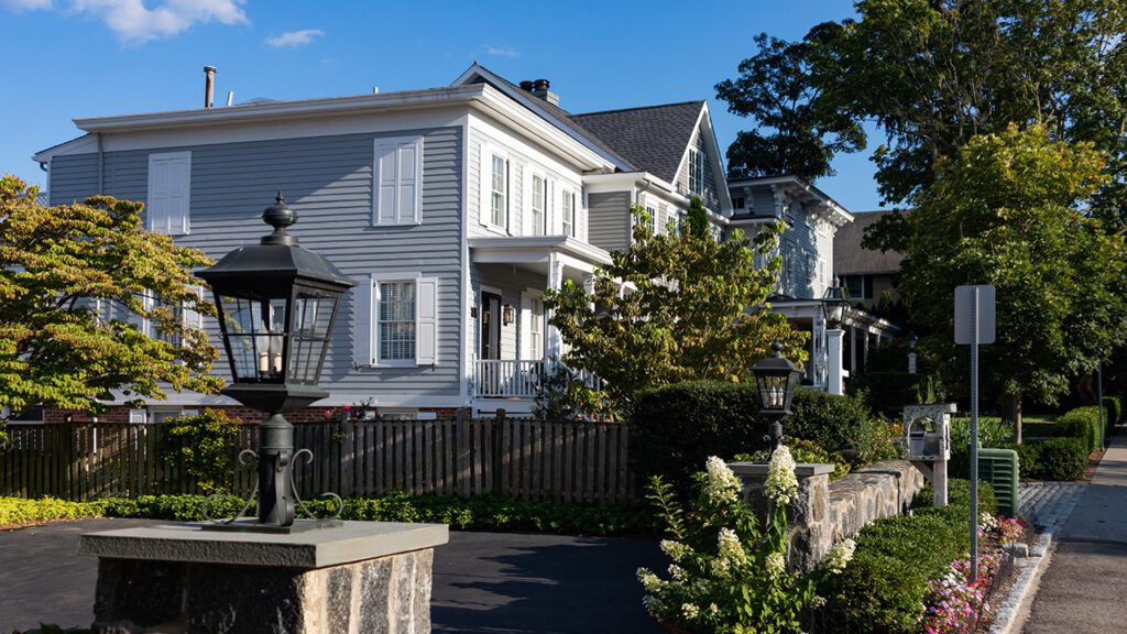 Greenwich Real Estate Market: Inventory Up and Pendings Up Too!