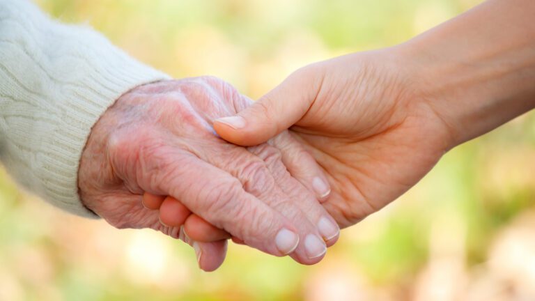 Early Warning Signs a Parent May Need Extra Support
