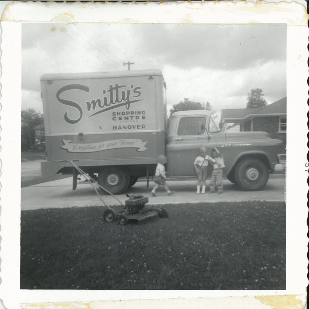 Smitty's Furniture