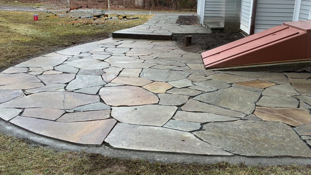 Manufactured Stone vs. Natural Stone: What Homeowners Should Know