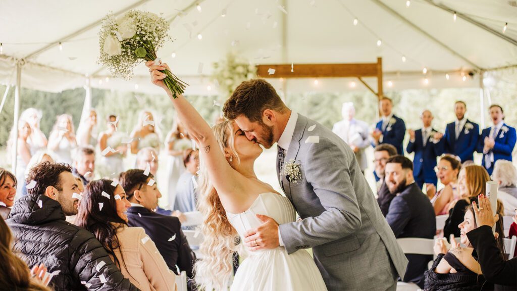Understanding Wedding Planner Pricing: Flat Rate vs. Percentage Fees