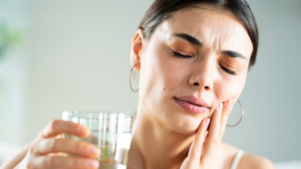 The Subtle Signals of Your Teeth: 4 Signs You Shouldn’t Ignore (Even if Nothing Hurts)