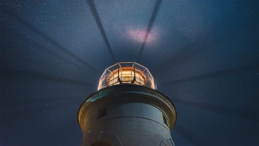 Chasing the Light: The Art of Photographing Lighthouses After Dark