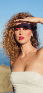 Salon Dahlia model hair shading sun