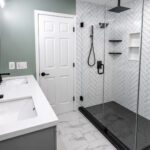Current Bathroom Trends Lean Towards Roomy, Elegant Showers