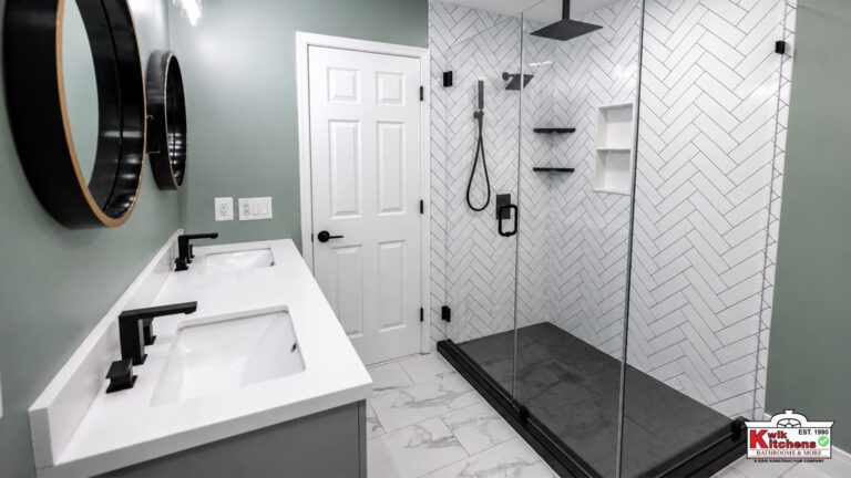 Current Bathroom Trends Lean Towards Roomy, Elegant Showers