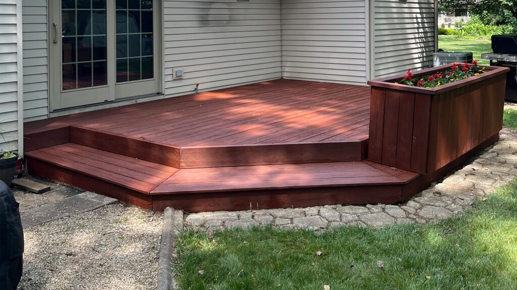 Choosing the Right Deck Stain