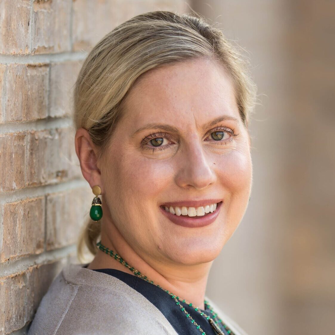 Dr. Julie Melbinger-Wagner, D.D.S.