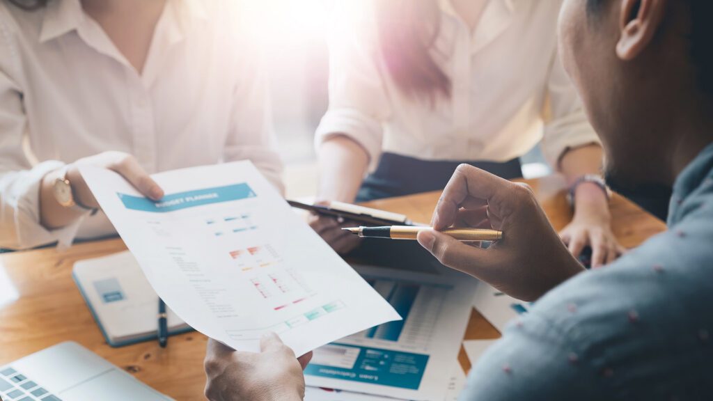 6 Reasons to Sell an Investment — and 2 to Hold On