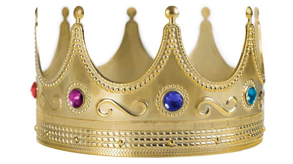 A Crown for Tradition: Wade’s Jewelers Partners With Southport’s Fourth of July Pageant