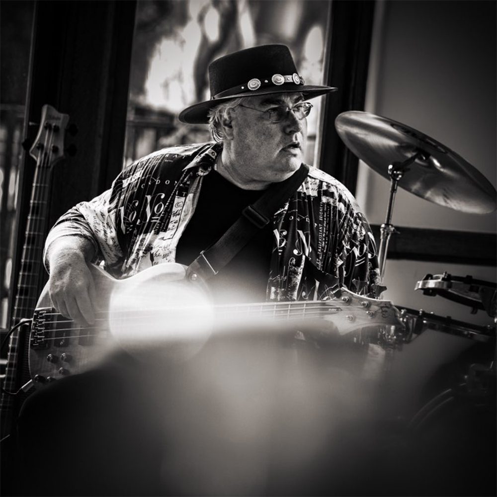 Ian J. Castor