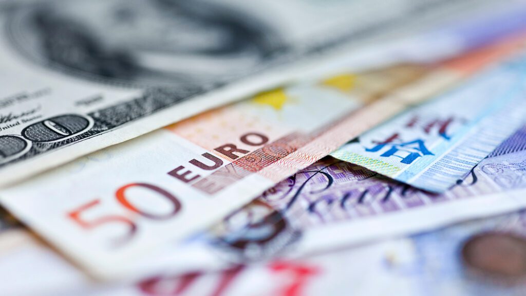 Travel Smart: Tipping Around the World