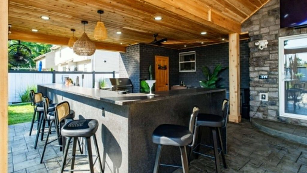Raisbeck Stoneworks: Outdoor Entertaining Made Simple