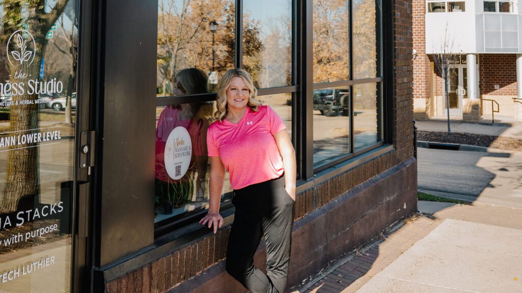 Keep Moving This Summer: Massage and Fascia Stretching for Active Living