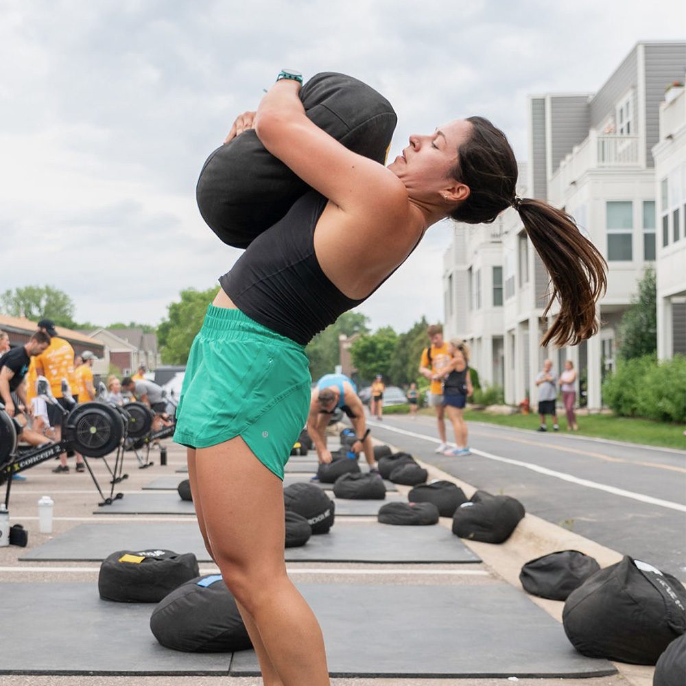 Woman training Crossfit SISU Excelsior