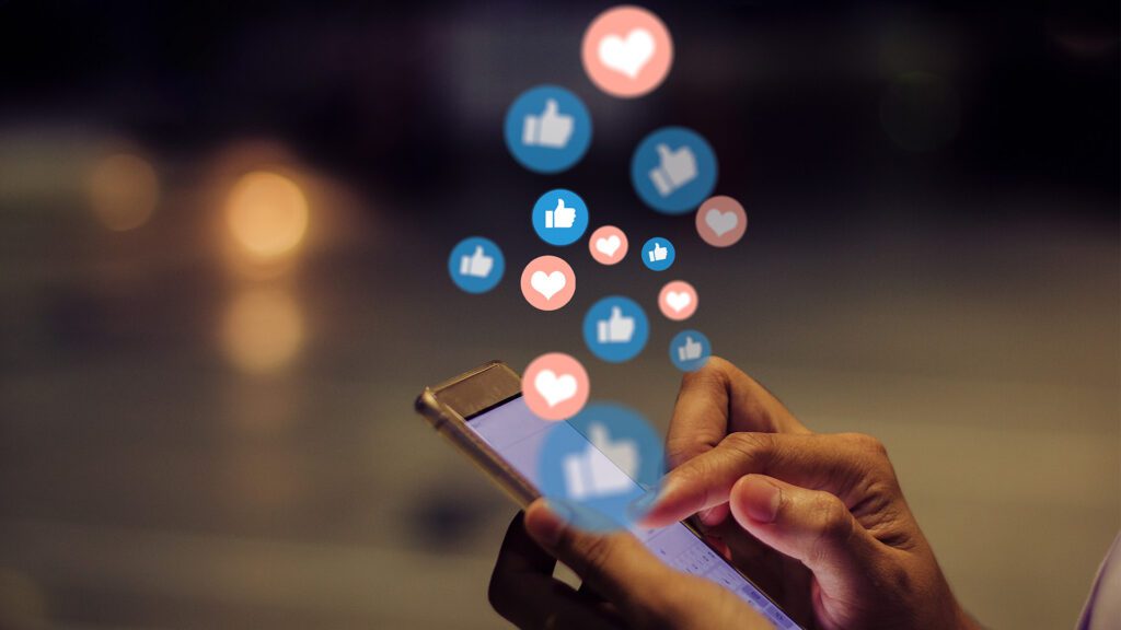 Navigating a Digital World: Pediatrician Tips for Healthy Digital Media Habits