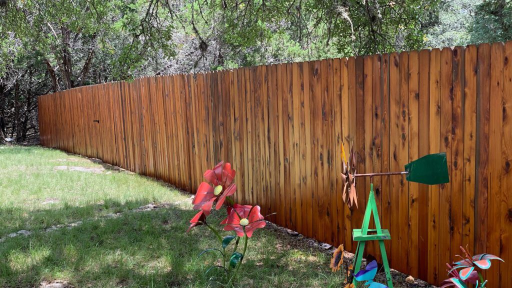 Your Step-by-Step Guide to Summer Fence Maintenance