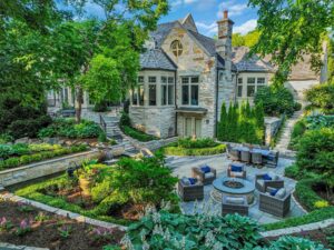 Backyard-Bret-Achtenhagens-Seasonal-Services.jpg