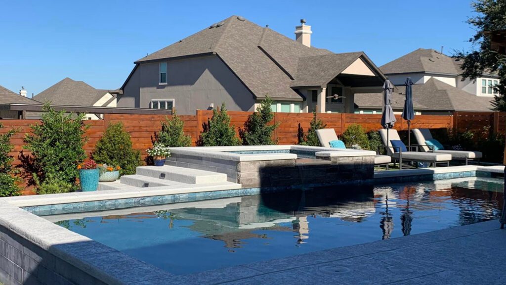 Your Step-by-Step Guide to Summer Fence Maintenance