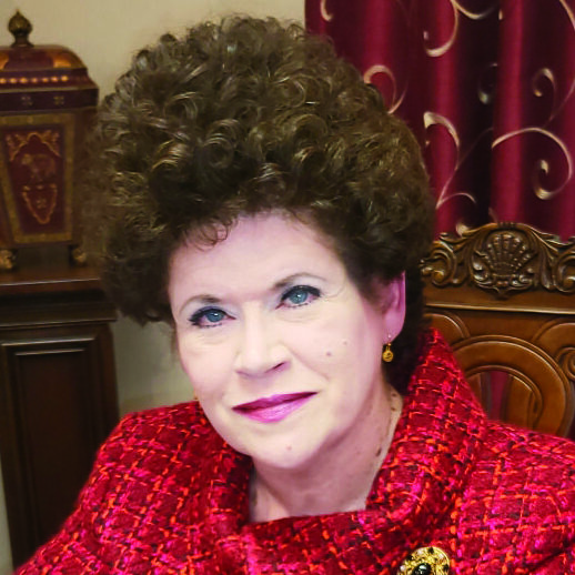 Gwenda Lamb