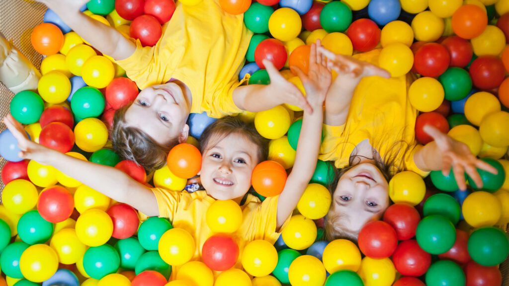 Fall in Florida: Cooler Temps, More Bugs … and How to Keep the Fun Without the Bites