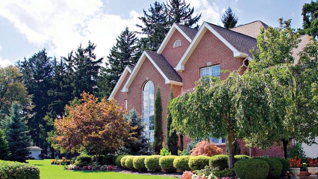 Late Summer Sales: How to Grab Buyers’ Attention in August