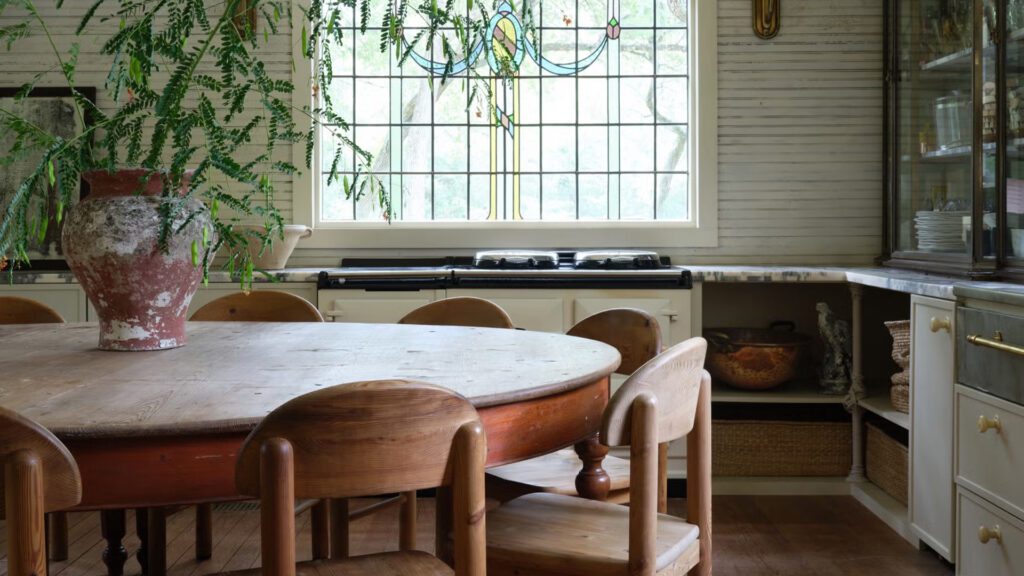 The “Patina Trick” Every Beautiful Room Needs: This small design touch creates perfectly lived-in spaces